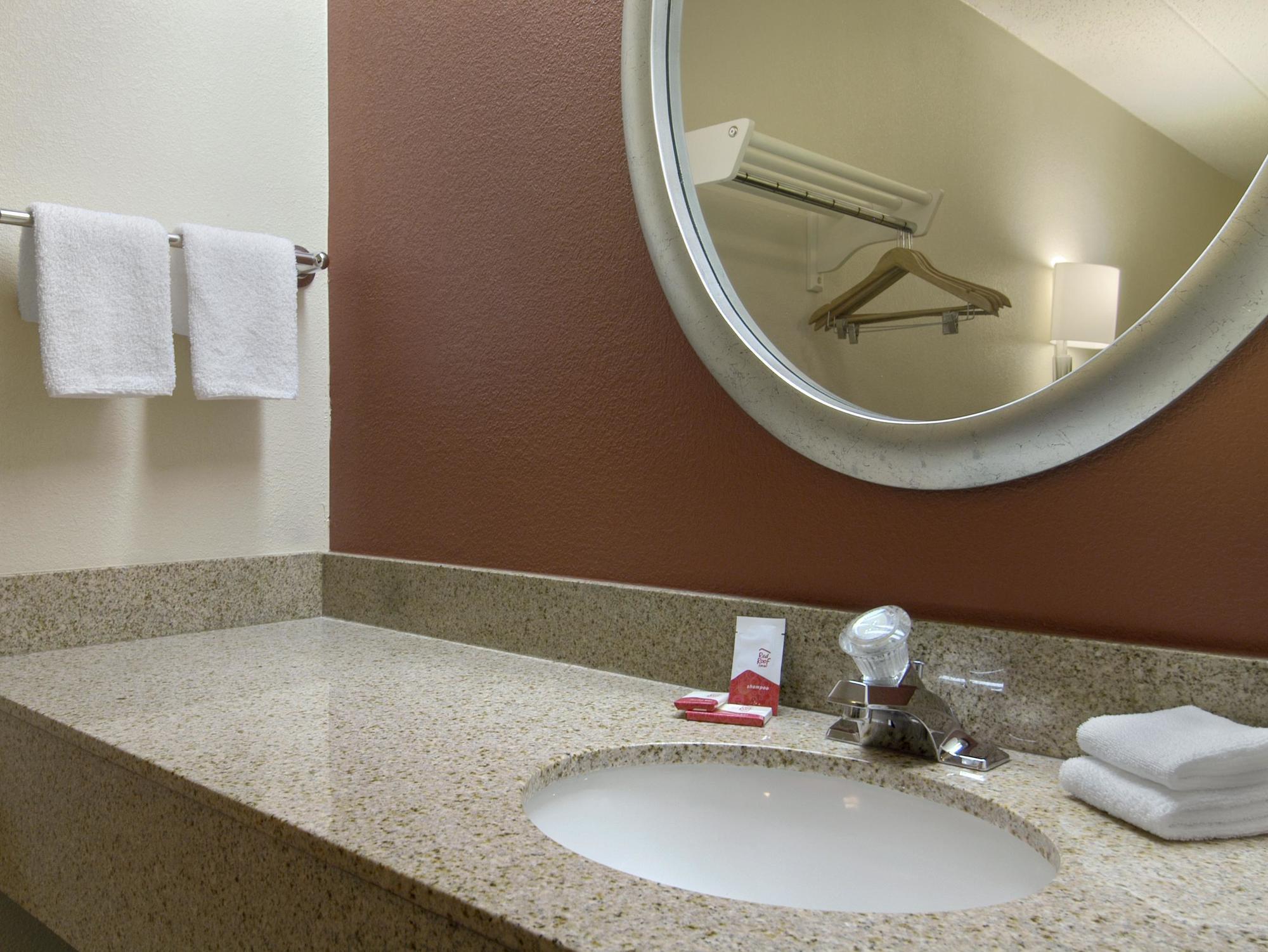 Red Roof Inn Detroit - Roseville St Clair Shores Chambre photo