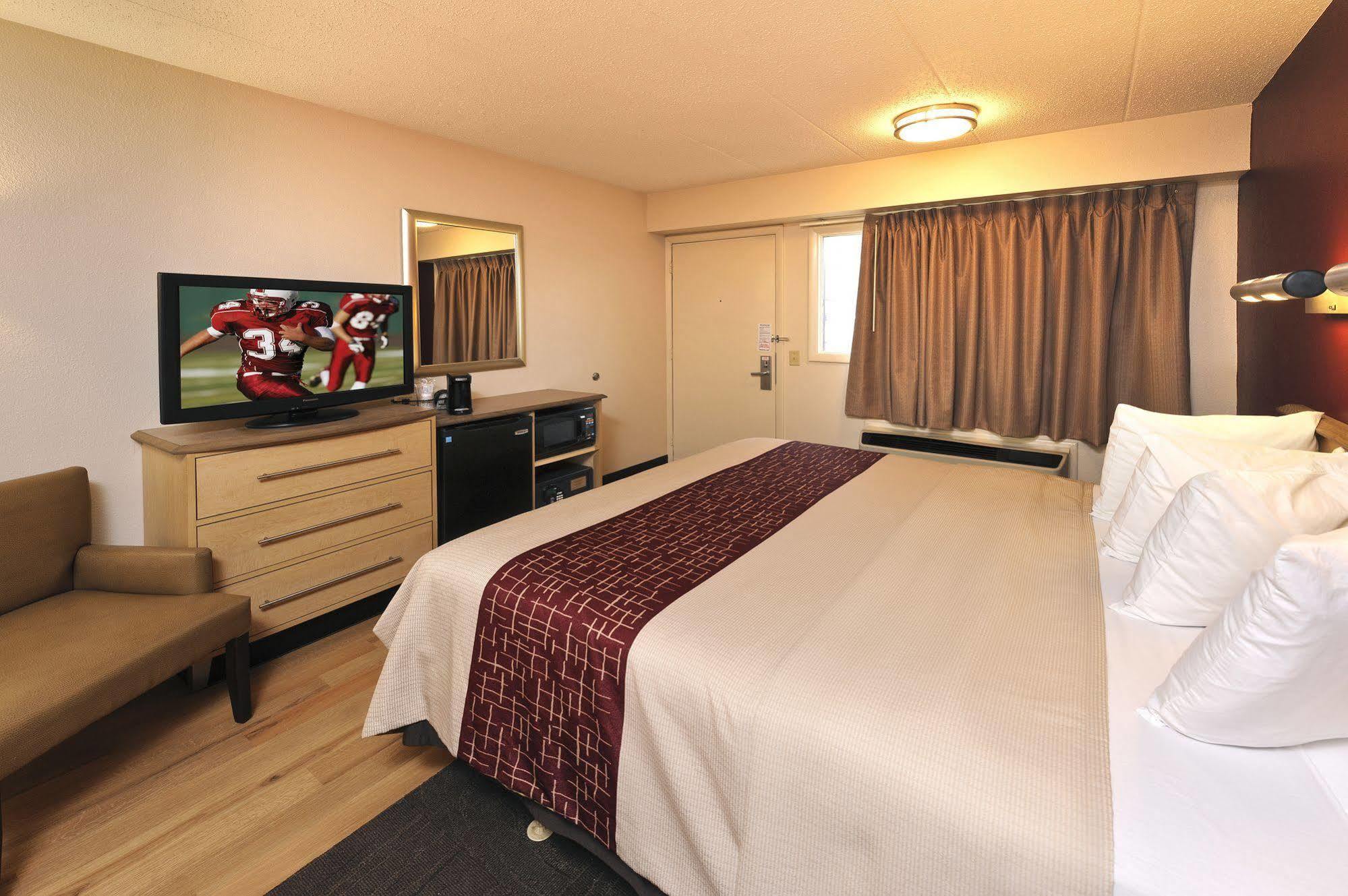 Red Roof Inn Detroit - Roseville St Clair Shores Extérieur photo