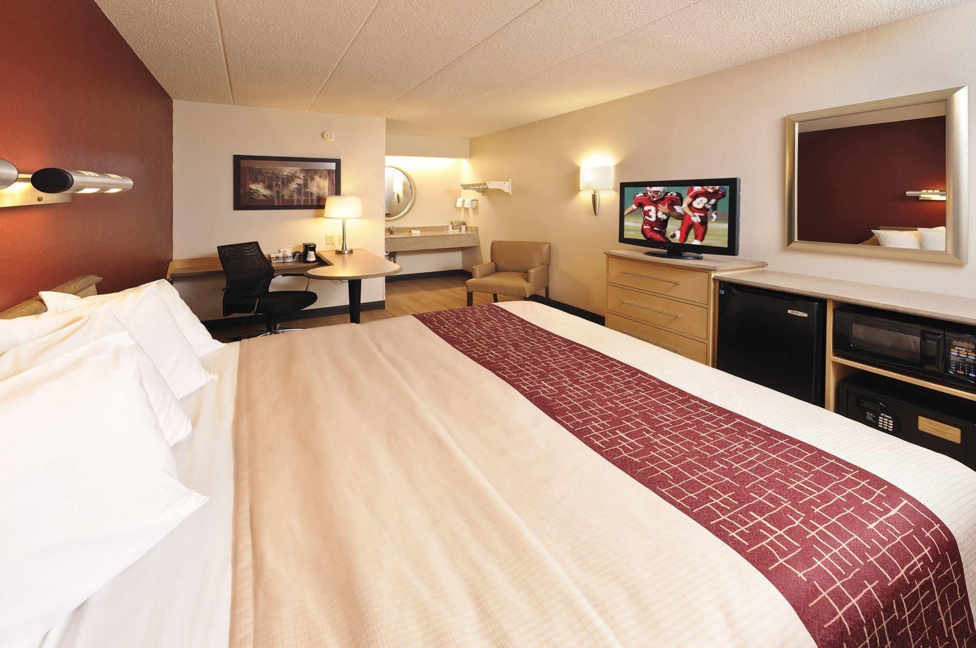 Red Roof Inn Detroit - Roseville St Clair Shores Extérieur photo